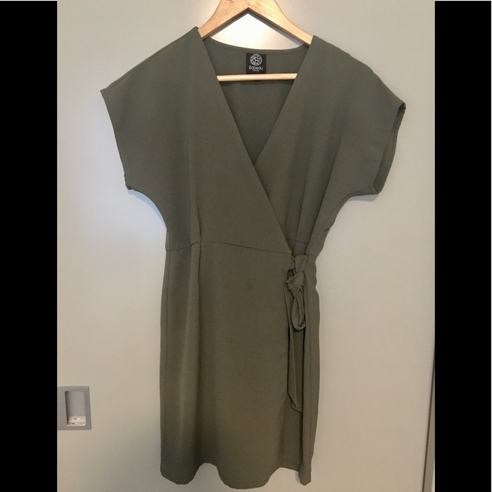 Bobeau green wrap dress